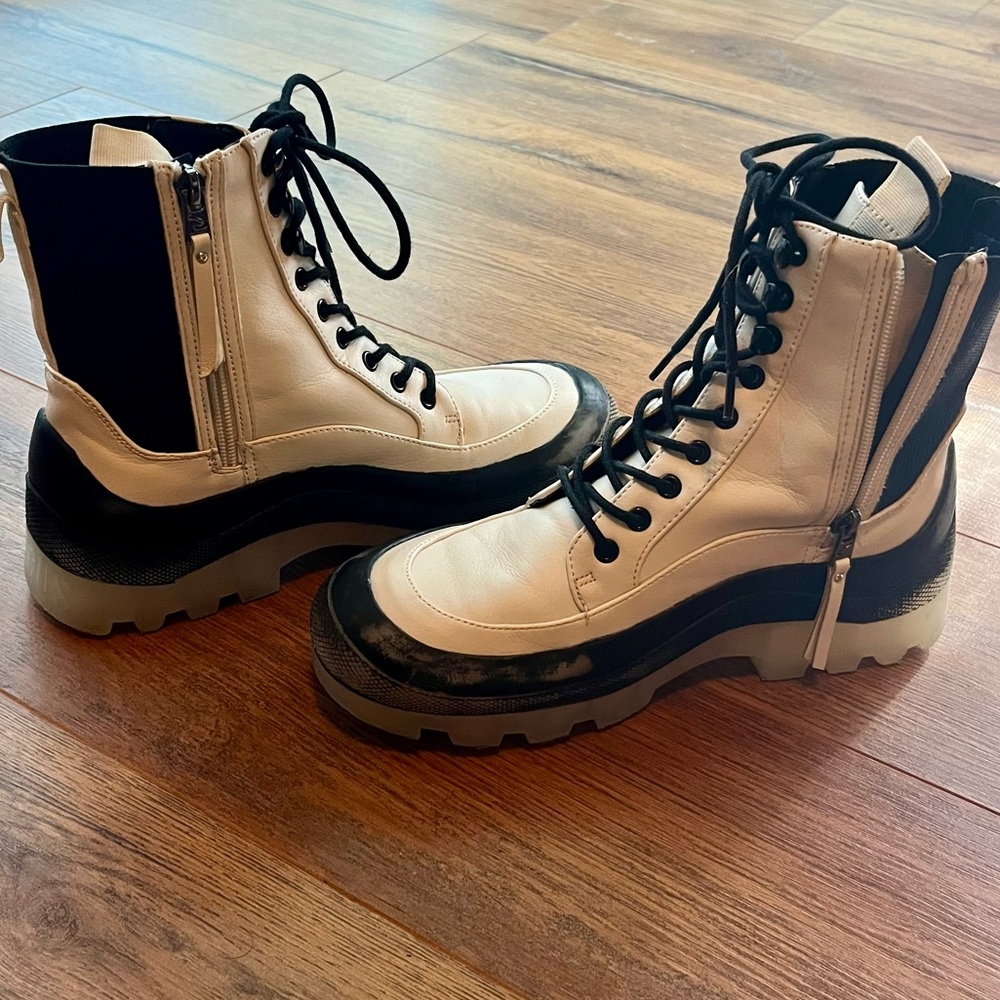 White and Black Women's Boots - Picture 3 of 7
